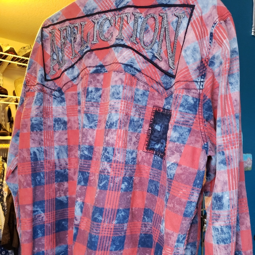Authentic Affliction snap button shirt